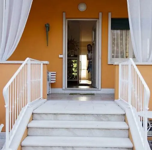 Orange Villa
